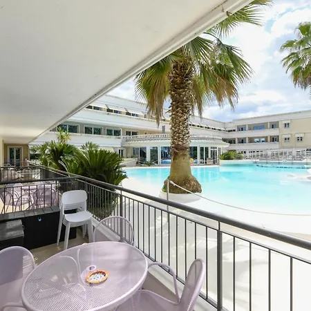 아파트 Eric Du Near With Pool & Parkingfree