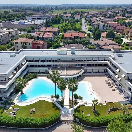 Eric Du Near With Pool & Parkingfree 데센자노델가르다