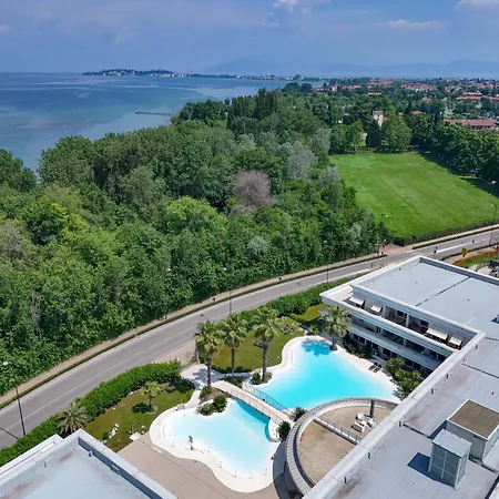 Eric Du Near With Pool & Parkingfree 아파트 데센자노델가르다