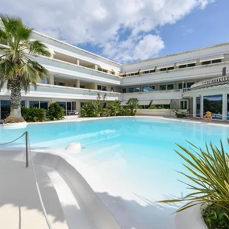 Eric Du Near With Pool & Parkingfree 아파트