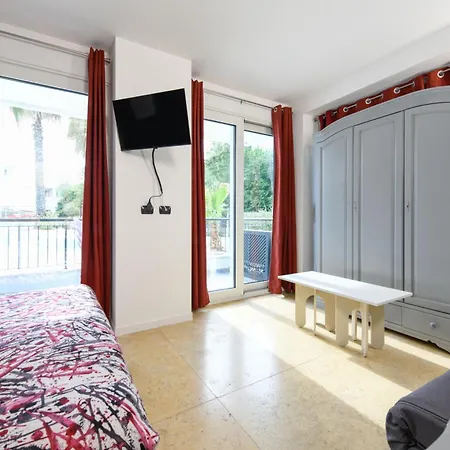 Eric Du Near With Pool & Parkingfree Daire